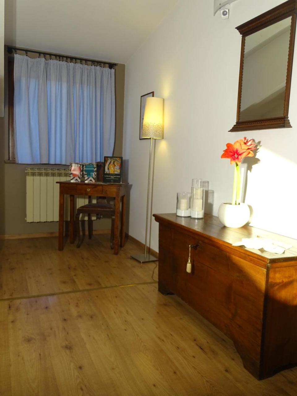 Bed and Breakfast La Casa Di Clara Esine Exterior foto